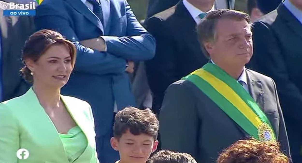 Presidente Jair Bolsonaro E A Primeira Dama, Michelle Bolsonaro, Em Cerimônia Pela Independência Do Brasil Foto, Reprodução,TV Brasil