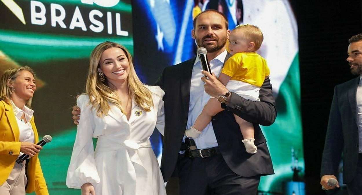Eduardo Bolsonaro, Heloísa Bolsonaro E A Filha Geórgia Foto,Reprodução,Instagram