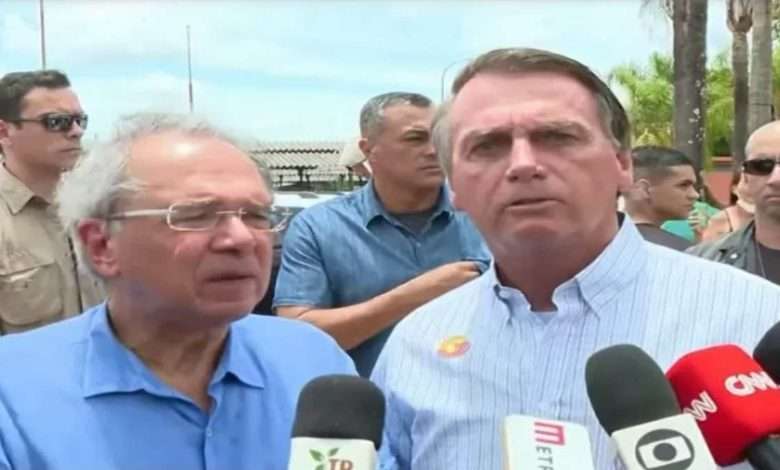 Ministro Paulo Guedes Ao Lado Do Presidente Jair Bolsonaro Foto, Reprodução,CNN Brasil