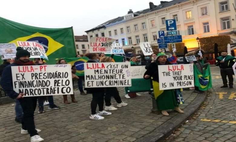 Cartazes Contra Lula Lembraram A Prisão Do Ex Presidente, Foto, Reprodução,Redes Sociais