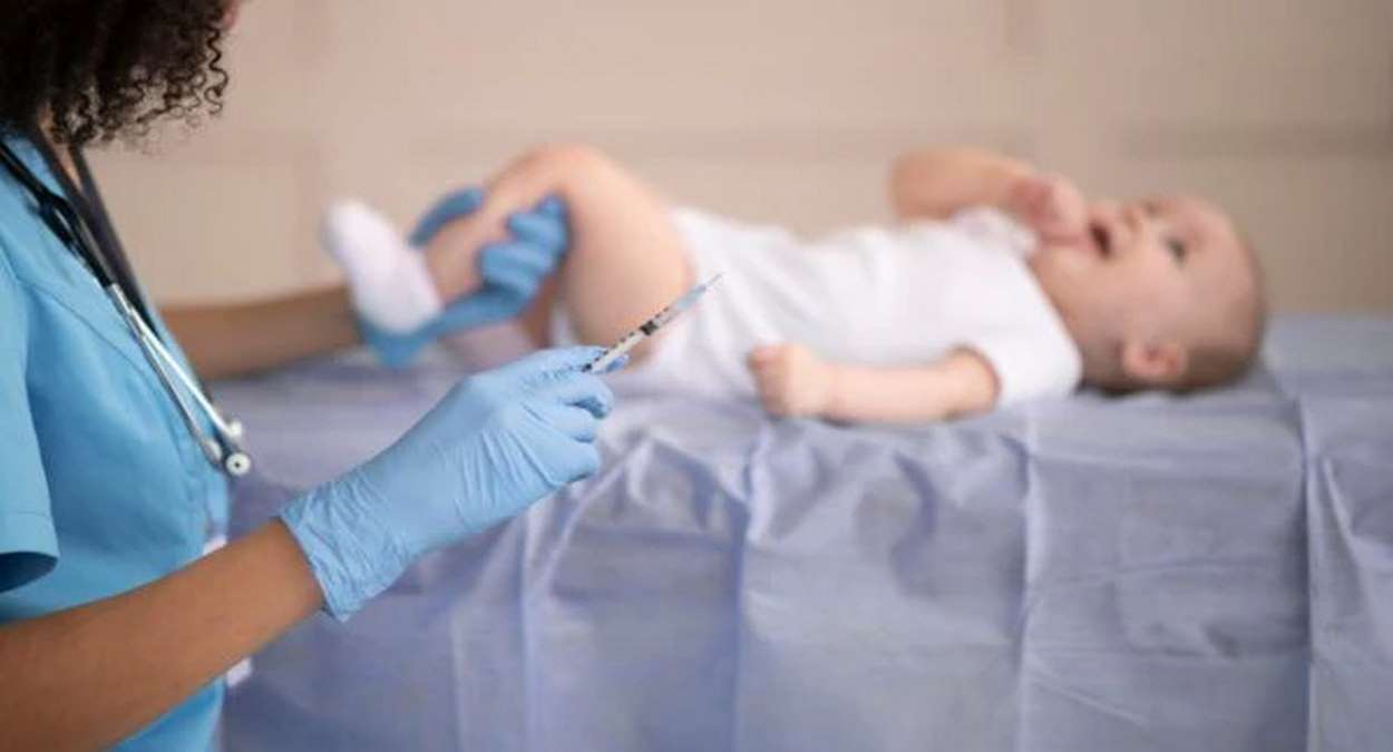 Criança Se Preparando Para Tomar Vacina (imagem Ilustrativa) Foto,Freepik