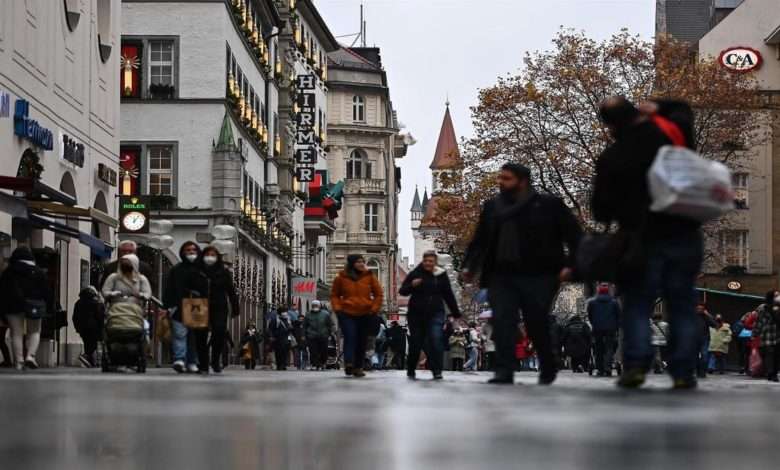 Pedestres No Centro De Munique, Alemanha Foto, EFE,EPA,Philipp Guelland