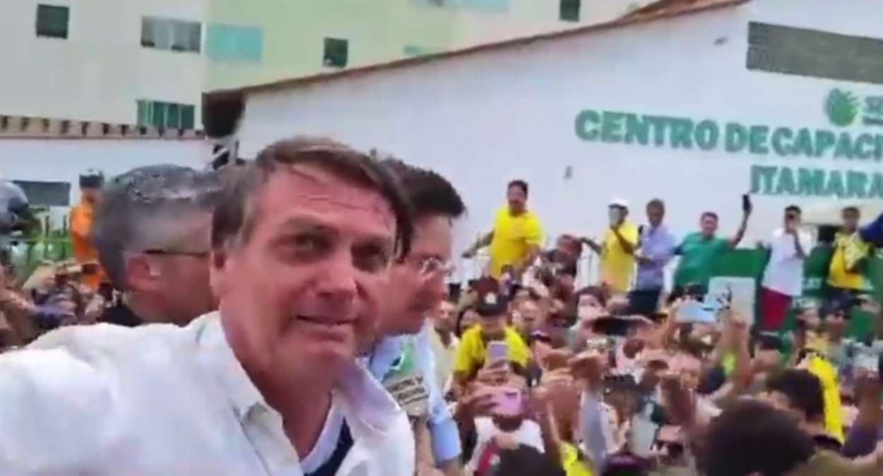 Presidente Jair Bolsonaro Foi Recebido Por Multidão Na Bahia Foto,Reprodução,Print De Vídeo Publicado Por Bolsonaro Nas Redes Sociais