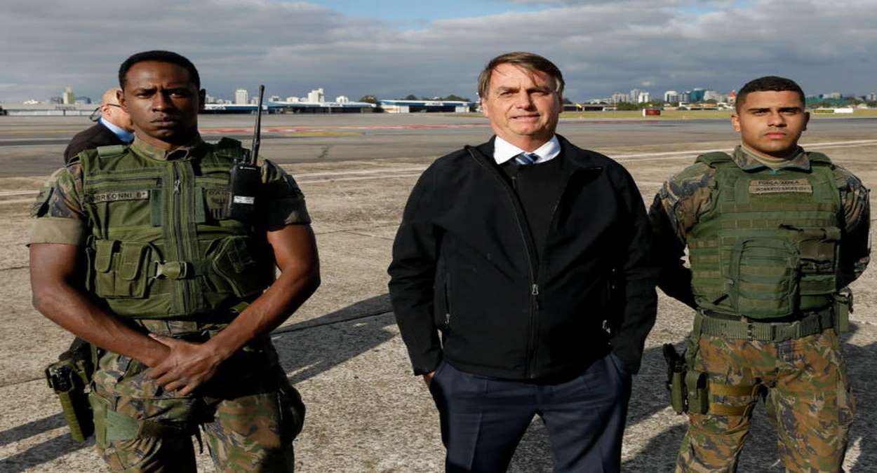 Bolsonaro Diz Que Leva Mais Jeito Para O Militarismo Foto,Alan Santos,PR
