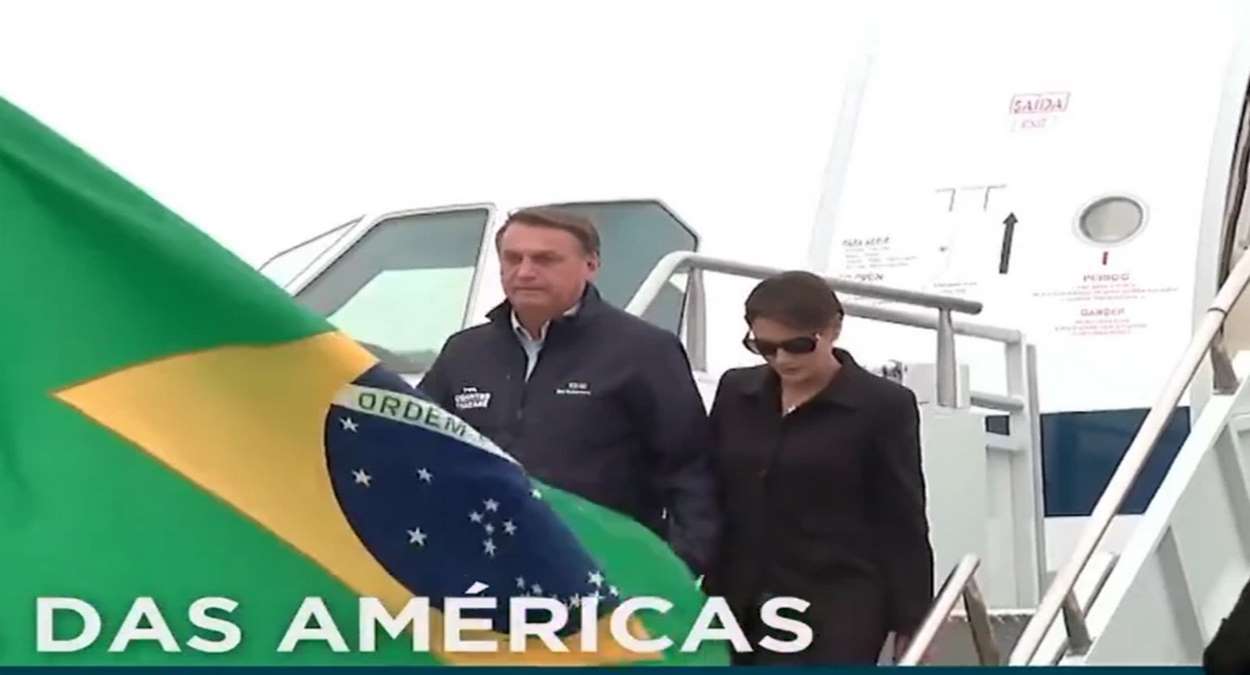 Presidente Jair Bolsonaro Desembarcou Acompanhado Da Primeira Dama Michelle Foto,Reprodução,Planalto