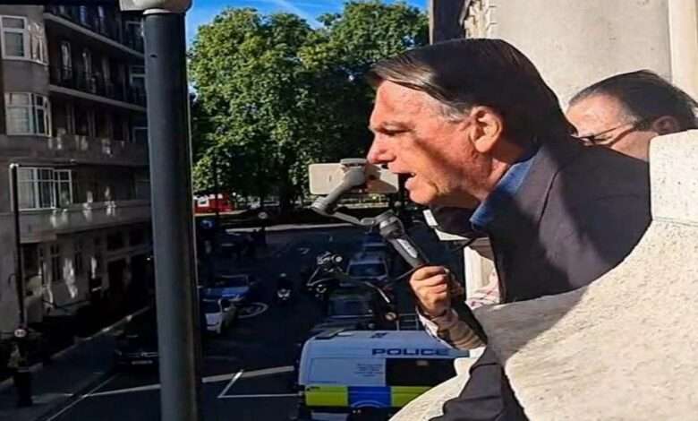 Presidente Jair Bolsonaro Fala A Apoiadores Na Embaixada Do Brasil Em Londres , Foto, Reprodução
