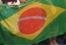 A Bandeira Estilizada Do Brasil, Promovida Por Um Grupo De Esquerda Na Alerj
