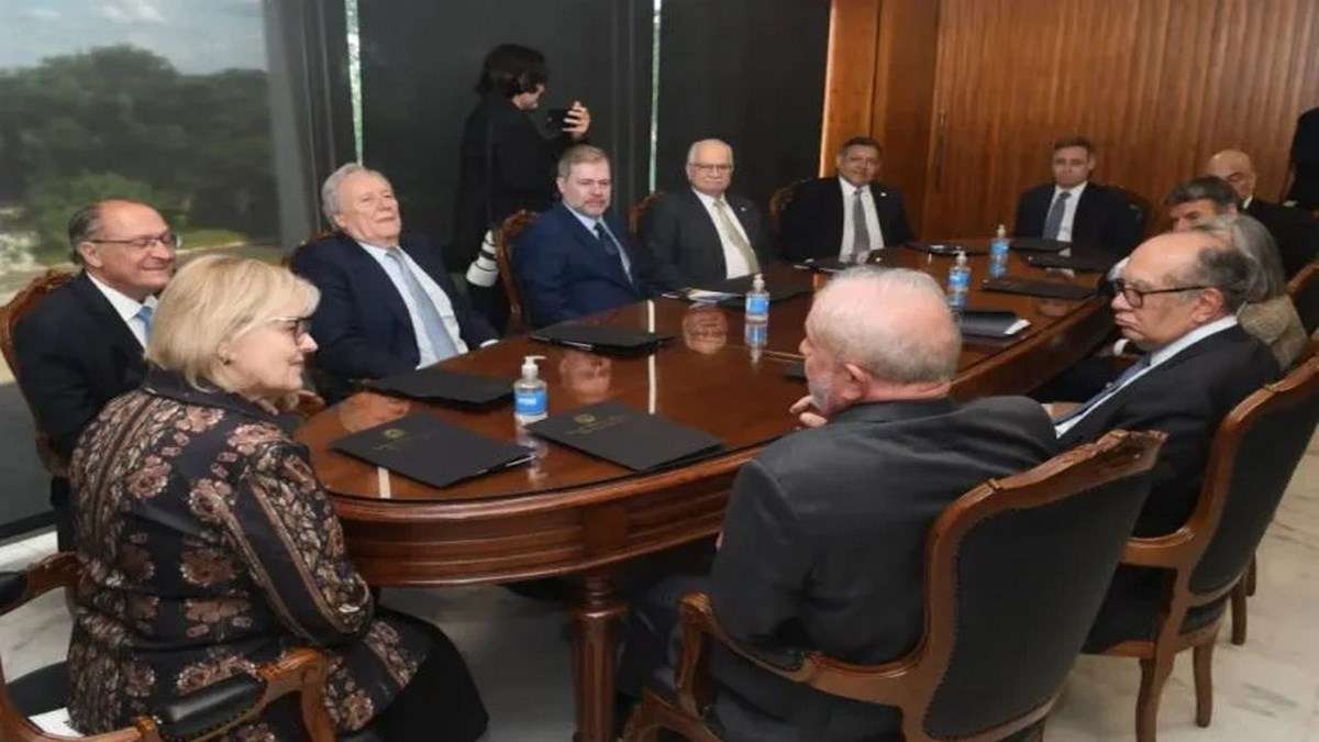 Dez Dos 11 Ministros Do STF Recebem Lula Na Sede Da Corte, Em Brasília, Para Uma Conversa Que Durou 50 Minuto
