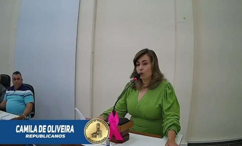 Vereadora Camila Oliveira (Republicanos), Durante Sessão Que Abriu Processo De Cassação