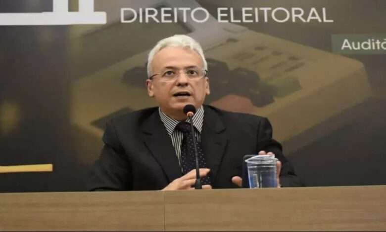 Jurista Especialista Em Direito Eleitoral, Adriano Soares Da Costa