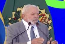 Lula Durante Assinatura Do Projeto De Lei Que Regulamenta Motoristas Por App